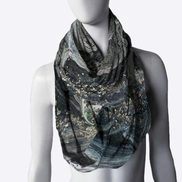 Custom Knit fabric infinity scarf with unique artwork le galeriste - Picture 1 of 3